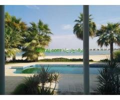 Freehold Beachfron 4 bedroom villa for Sale